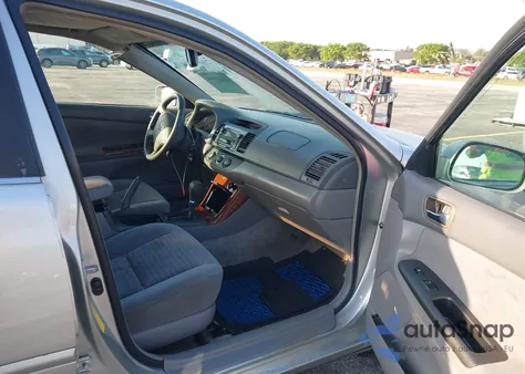 2005 Toyota Camry Le из США, поврежденный, VIN 4T1BE30K35U018999